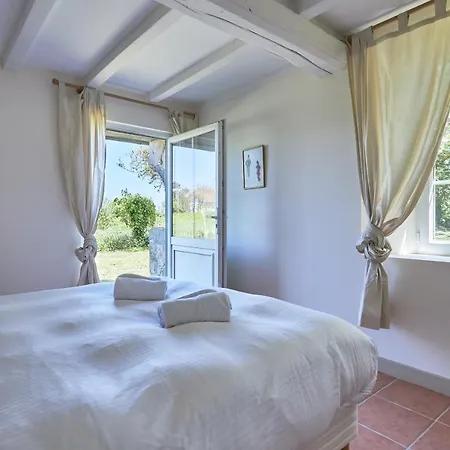 Manoir De L'ormel Omaha Bed & Breakfast Vierville-sur-Mer