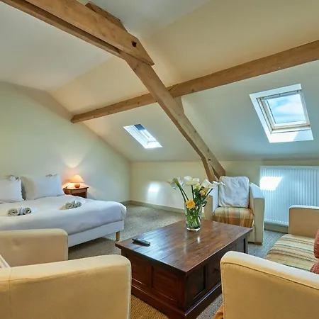 Bed & Breakfast Manoir De L'ormel Omaha